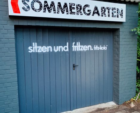 frau_miller_garage